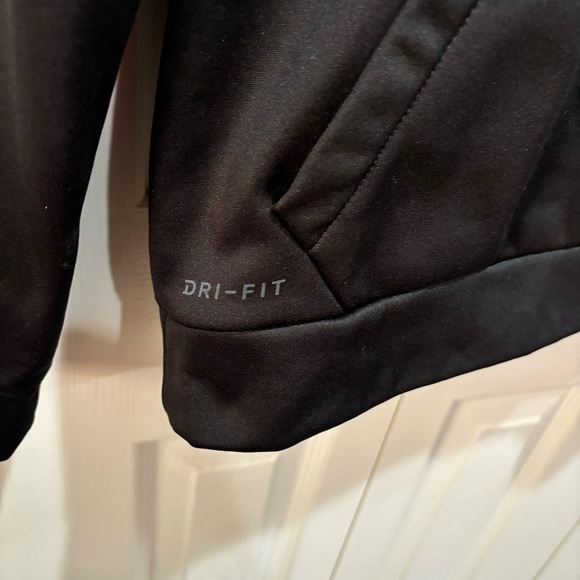 NIKE Men’s Dri-Fit Hooded Hoodie Sweatshirt - black & gray, size S - Picture 3 of 5